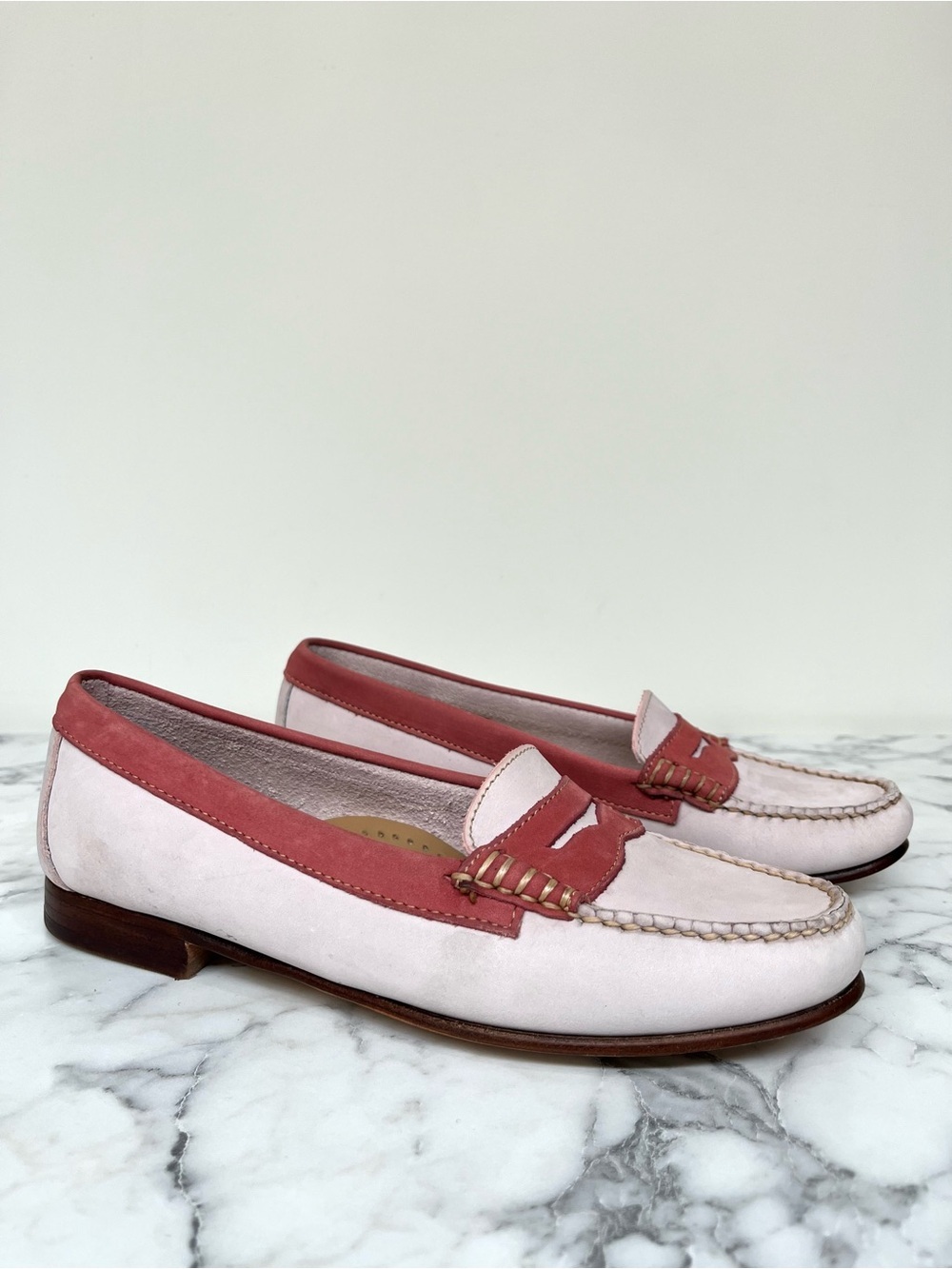 G.H. Bass & Co. Weejuns penny loafers two-tone pink Nubuck leather size 9